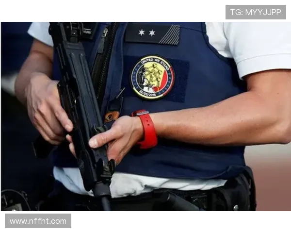 沙勒罗瓦中场组织