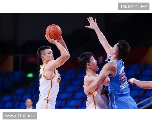 山东泰山防守体系崩坏,老将坐镇难掩整体混乱 山东泰山防守体系崩坏,老将坐镇难掩整体混乱